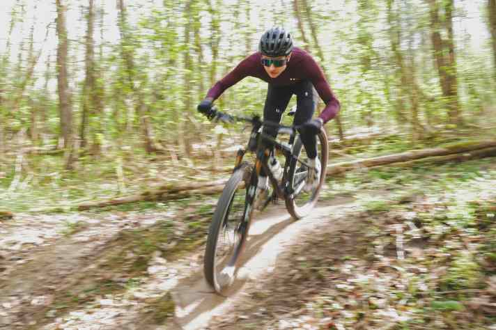 Kurz, knackig, konsequent: Max im Gelände-Modus – das Lynx zeigt, wo’s langgeht.