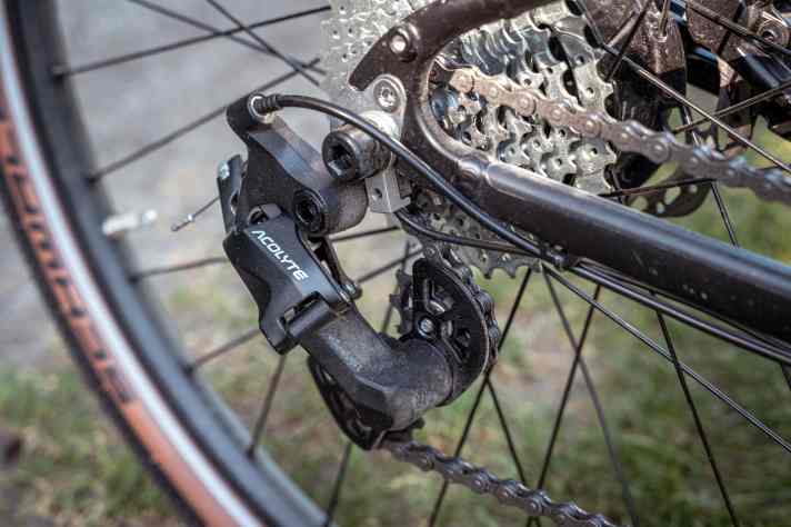 The 8 gears of the Microshift in combination with the motor power are absolutely sufficient in most cases