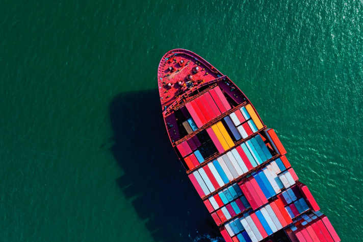 Attrait ou risque : est-ce que ce sont des pièces en carbone bon marché qui naviguent sur la mer - ou de la ferraille toute neuve ?