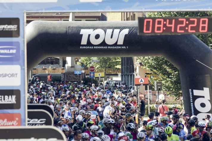 Am 19. Juni 2022 fällt der Startschuss für die 18. Auflage der TOUR Transalp.