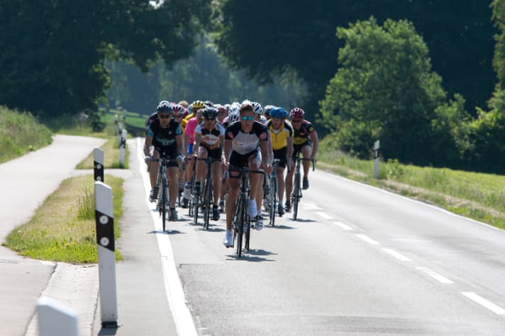   "Lohmänner" on the road: the Münster racing cyclists' club on their Sunday ride 