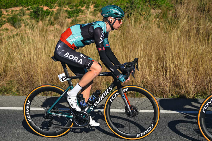 Aleksandr Vlasov auf einem Specialized S-Works Tarmac SL7