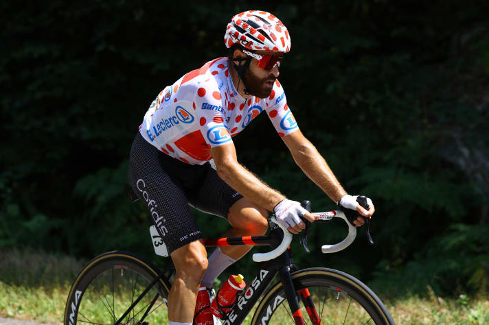 Simon Geschke avec le maillot du meilleur grimpeur au Tour de France 2022