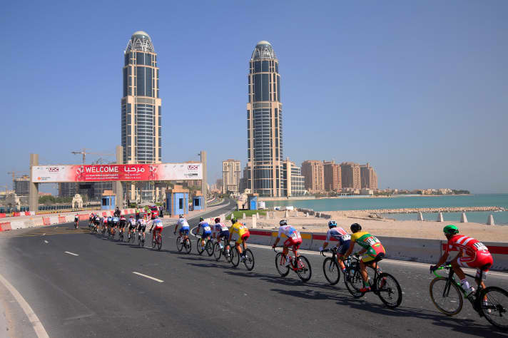 Races with hardly any spectators: the World Cycling Championships in Qatar 2016