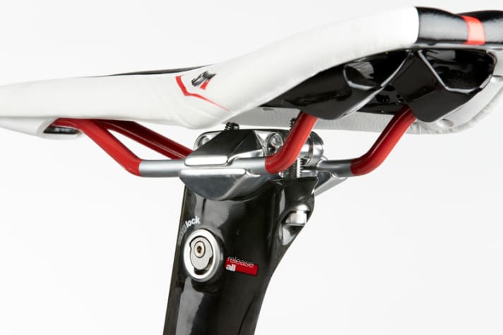   We often found heavy, cheap seatposts with one bolt on the test bikes. Sophisticated designs like BMC's are rare - and expensive.