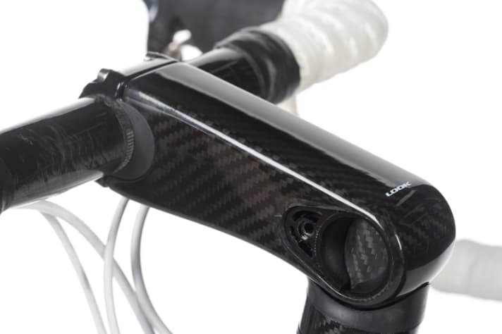   The stem is adjustable in height and length