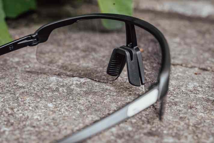 The generously rubberised nose bridge can be individually adjusted and sits comfortably without pinching