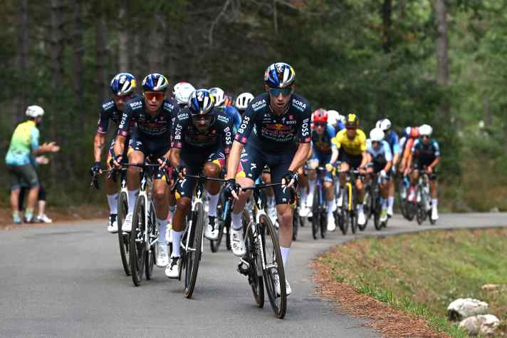 Teamleistung: Red Bull-Bora-Hansgrohe zerpflückt das Peloton am Schlussanstieg