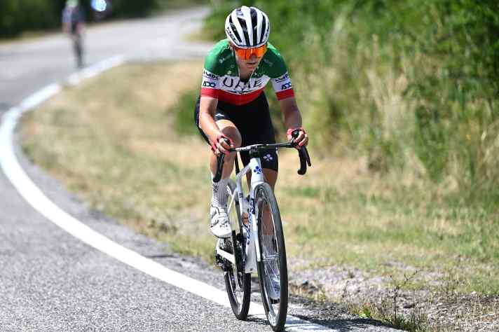 Chez UAE Team ADQ, tout est axé sur une coureuse - Elisa Longo Borghini