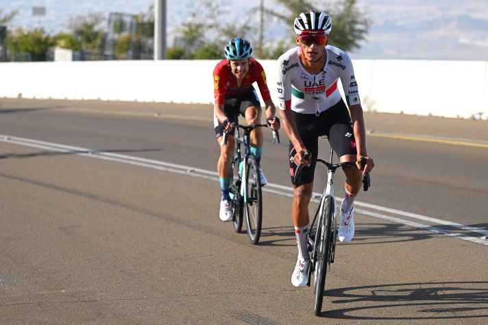 Isaac Del Toro a distancé Antonio Tiberi lors de la 6ème étape de l'UAE Tour 2026 et a ainsi remporté la victoire finale