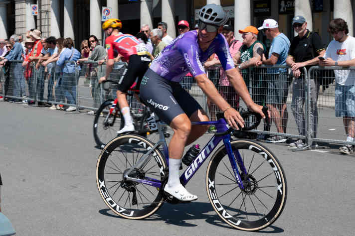 Den Giro d’Italia gab Pascal Ackermann in der letzten Woche krankheitsbedingt auf.