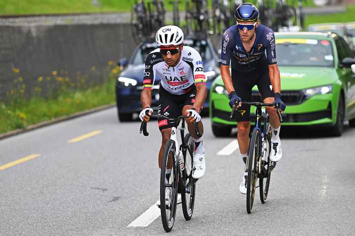 Jhonatan Narváez (UAE - Emirates - XRG) und Xandro Meurisse (Pinarello).