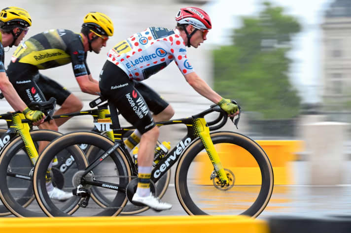 Appareil de course : l'équipe Visma-Lease a Bike autour de Jonas Vingegaard a déjà utilisé le nouveau S5 lors du Tour de France