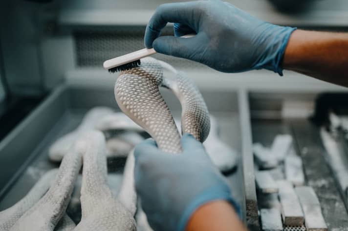 Poselda prints saddles with customised shape and padding hardness