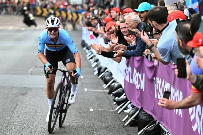 Lotte Kopecky took the rainbow jersey three times at the World Cycling Championships in Glasgow