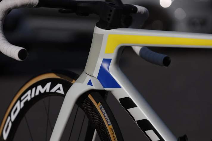 The Blade is not a thoroughbred aero racing bike, but rather an all-rounder.