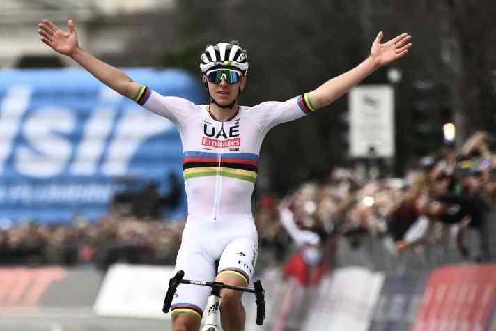 Tadej Pogacar (UAE Team Emirates) - contrat jusqu'en 2030