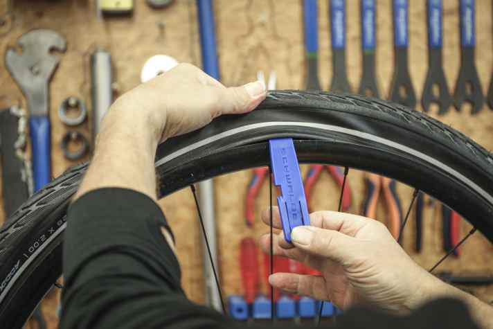 There are many complaints in forums about touring tyres being difficult to fit. In our test, however, there were hardly any anomalies.