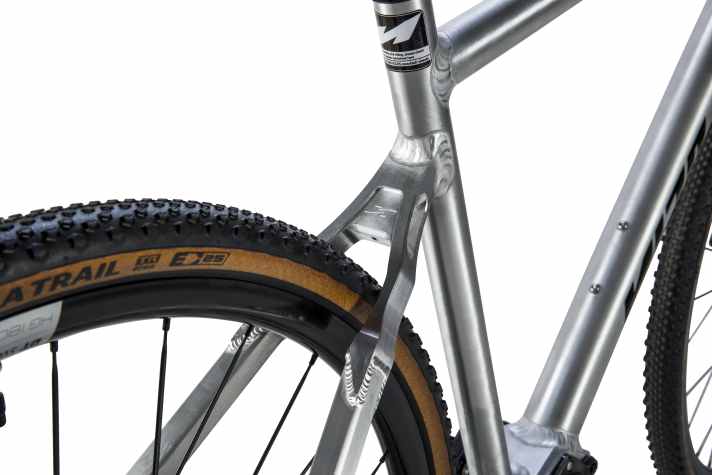 Schweißkunst, wie wir sie von Nicolai kennen und lieben. Das neue Argon GX GPI Gravelbike kommt mit Aluminium-Rahmen aus deutscher Produktion.