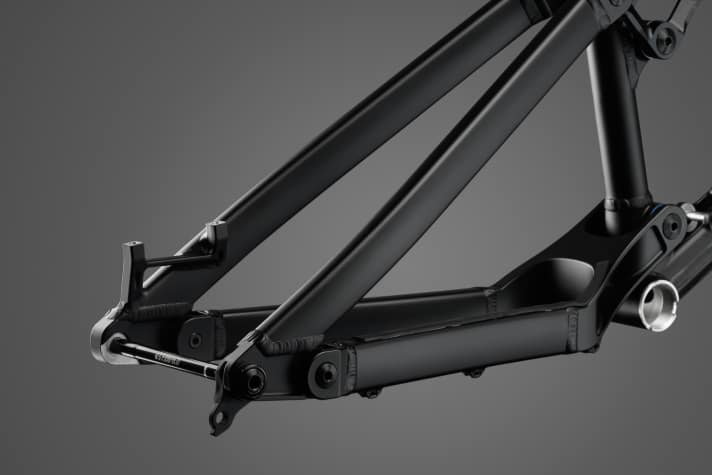 The derailleur cable is routed externally on the chain stay of the Grin One. Alternatively, the Sram UDH derailleur hanger can be used to install transmission derailleurs with wireless technology.