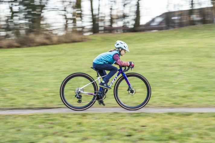 At just under 135 cm tall, the Giant Seek is a pretty ideal fit. The long seat post and potential for spacers under the stem provide variance for taller children.