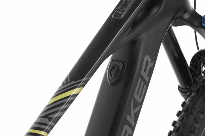 In the press photos of the black aluminium frame, the weld seams in the head tube area actually look invisible.