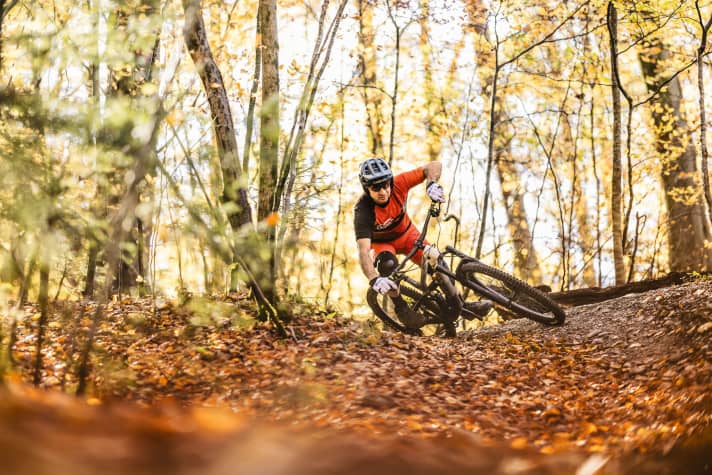 Riding technique 5: Scratching the bend