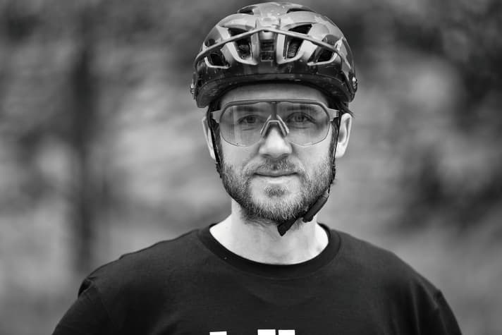 Peter Nilges, Head of Testing at BIKE: "At BIKE, we don't rely on the daily form and gut feeling of an individual tester. Only the interplay of objective and reproducible laboratory data and the practical impression of our experienced test team provides a comprehensive overall picture for the evaluation."