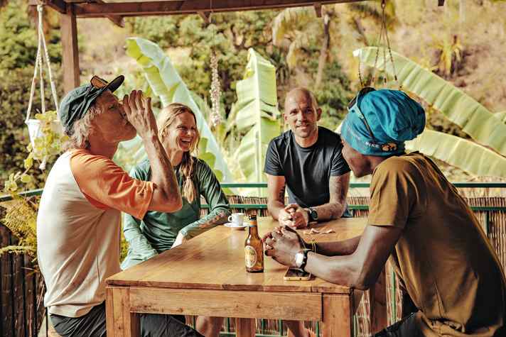 Bruno stammt aus der Schweiz und leitet die Bikestation in Tarrafal. Seine Trail-Bauerfahrung fließt in den Trails der Insel deutlich mit.