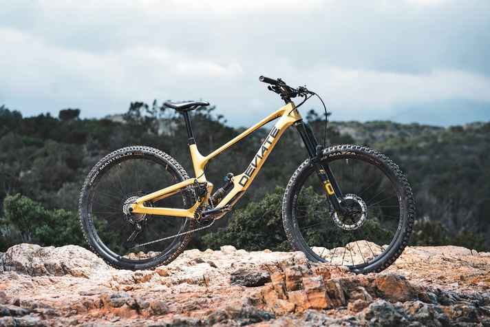 Deviate Highlander II | All-Mountain | 160/145 mm | approx. 9000 Euro