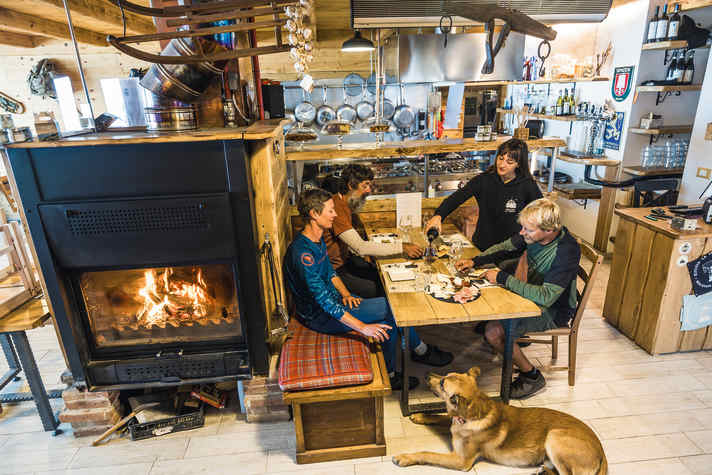 The Porro family has converted the lift station into a restaurant and serves pasta from their own production.