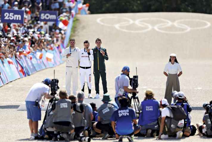 Größter Erfolg: Der Südafrikaner Alan Hatherly freute sich über den Gewinn der Bronze-Medaille hinter Gold-Gewinner Tom Pidcock aus England und Silber-Gewinner Victor Koretzky aus Frankreich