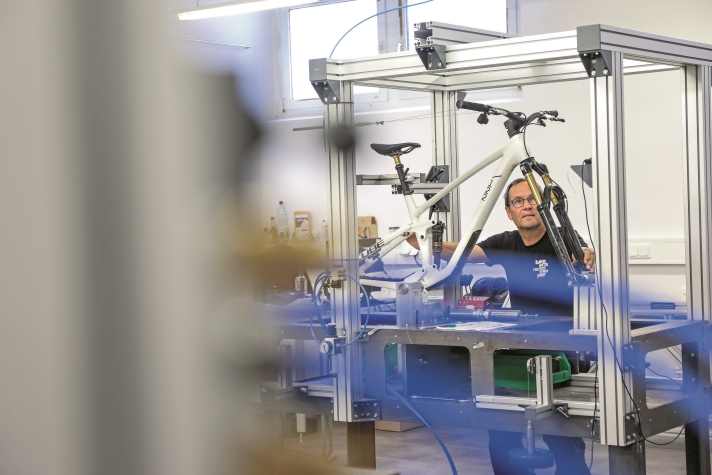 Waterproof thanks to precise measurements from the test lab: the BIKE test system