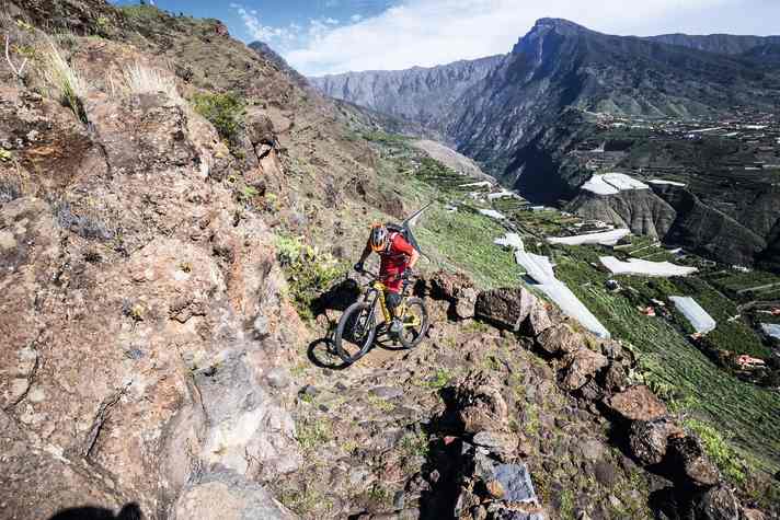 On La Palma, the forced breaks due to corona and the volcanic eruption have led to a rethink: Discover new territory with Uphillflow!