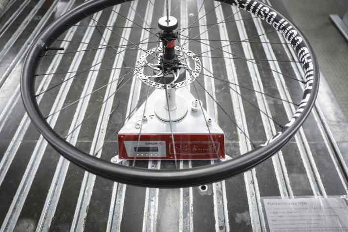 Die exakte Bestimmung der Massenträgheit ist aussagekräftiger als das reine Gewicht.