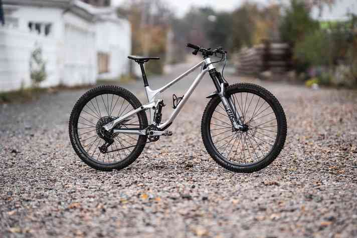 A bike with a personalised fingerprint: Actofive I-Train | Trailbike | 120-150 mm | from 5999 euros (frame)