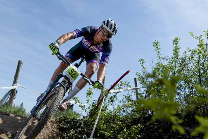 Proteins and carbohydrates play a decisive role in the diet of professional mountain biker Georg Egger.