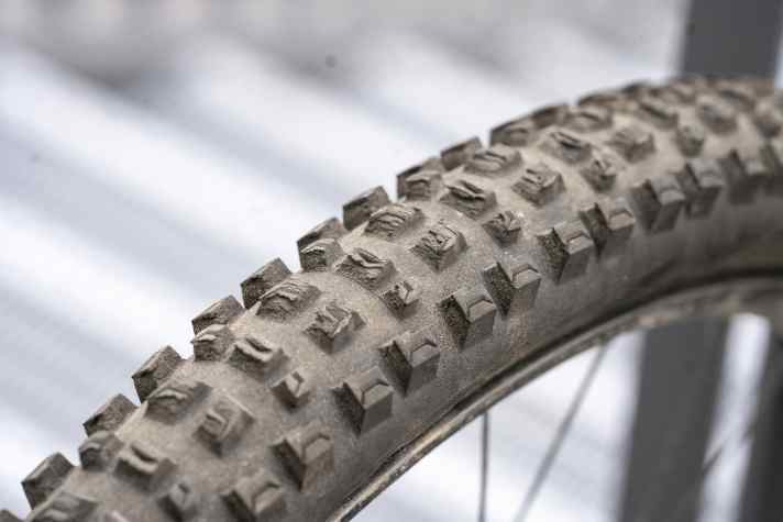 Maximum grip, minimum durability? The new radial tyres from Schwalbe leave a mixed impression