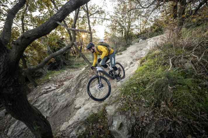 Pleasing: The new ZF E-MTB motor remains quiet and rattle-free on the descent.