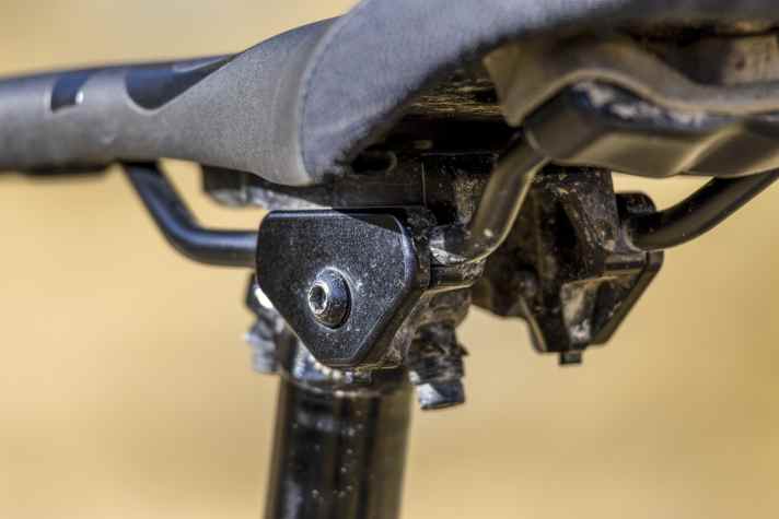 Especially for bikes with an extremely steep seat angle, the Drop Best can be the solution for an unsuitable riding position