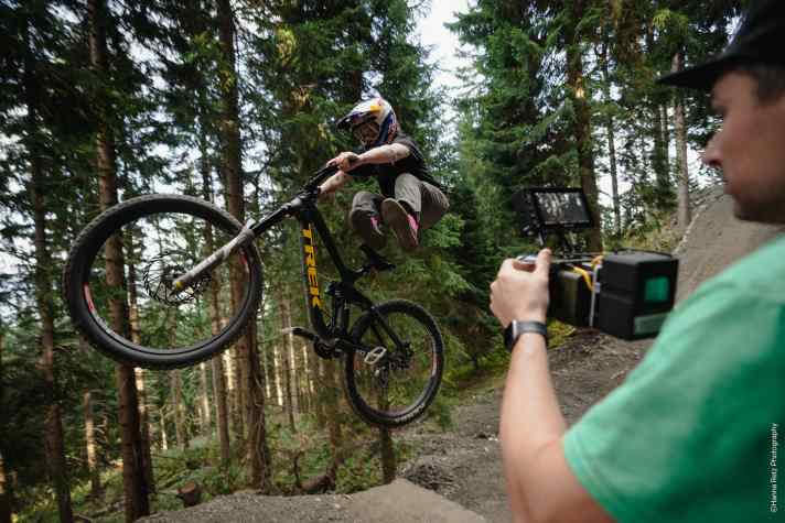 Neue Fahrrad-Filmtour: Die Bike Film Tour feiert 2025 Premiere.