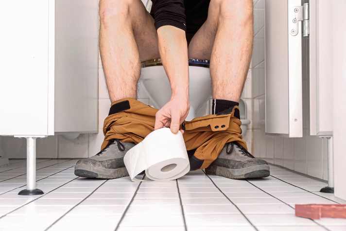 Verdauungsprobleme können Sportler hart ausbremsen. Um sie zu vermeiden, sollten Biker auf ihre Ernährung achten.