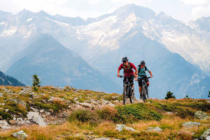South Tyrol at its best: Tyrol is already behind the massive bar.