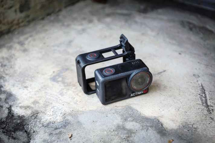 With the protective frame, the DJI can also be mounted sideways
