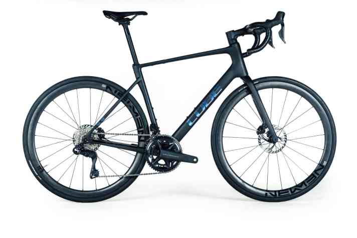 The new Cube Attain C:62 SLT