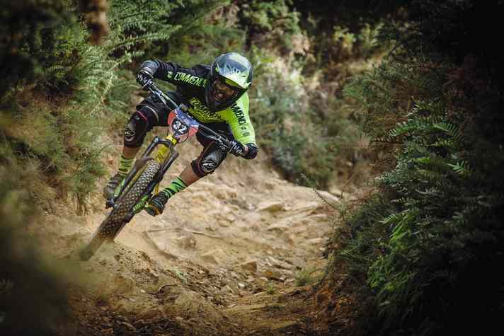 In the days of the EWS (Enduro World Series), races were held on tracks all over the world, often in exotic countries. Christian Textor sees a loss of identity here.