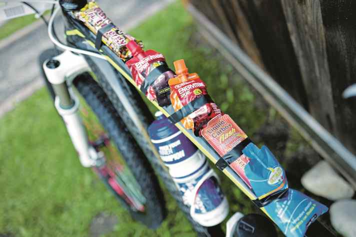 No fight without food: mountain bikers need energy for long distances. But they can be choosy about the source.