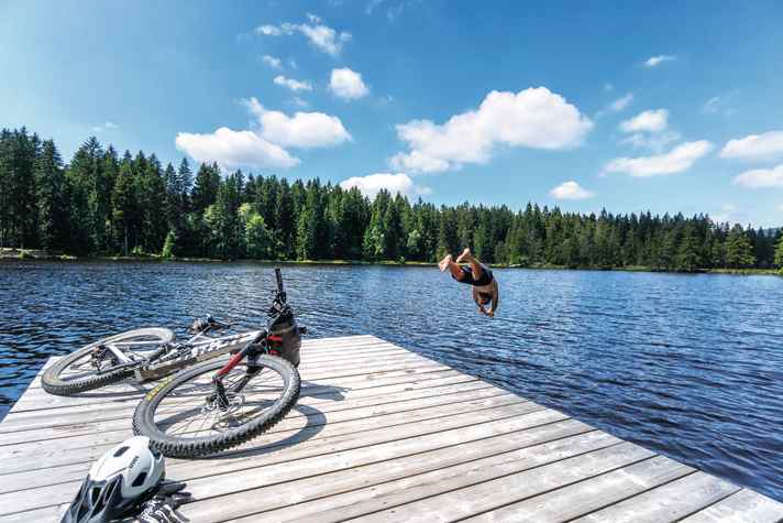 Jumping into the lake: is there a risk of shock? Expert Mollnhauer says: Under certain circumstances, yes.