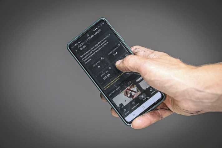 Für Sram Transmission-Schaltungen (T-Type) sollte die exakte Kettenlänge unbedingt im Full Mount Chain Length Guide auf der Sram-Webseite oder in der AXS-App ermittelt werden.
