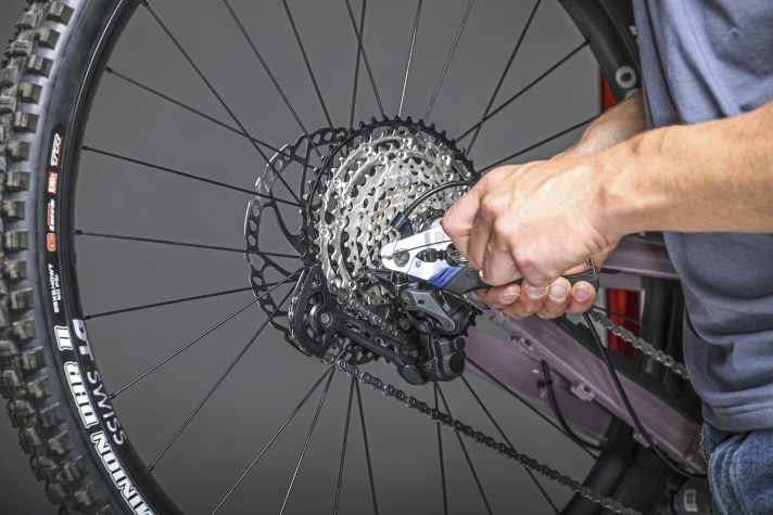 Use rope shears to shorten the cable so that nothing frays.